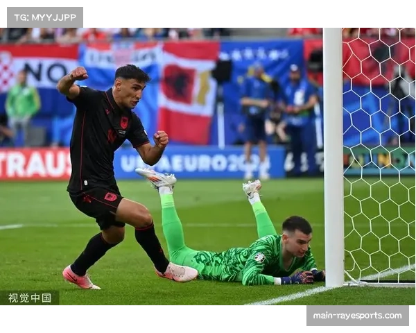 克罗地亚下半场掌控节奏 佩里西奇替补显价值